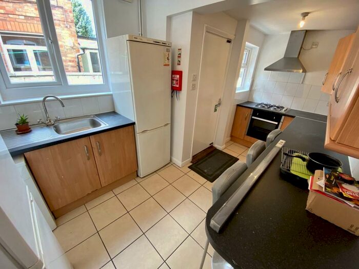5 Bedroom Terraced House To Rent In Brazil Street, Leicester, LE2