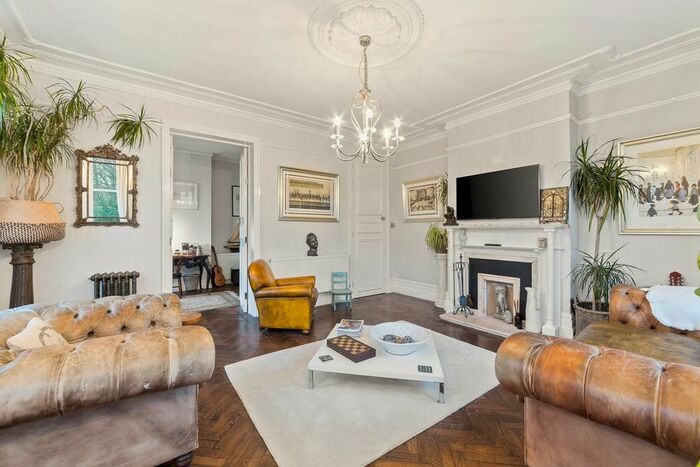 4 Bedroom Flat To Rent In Riverview Mansions, Clevedon Road, TW1