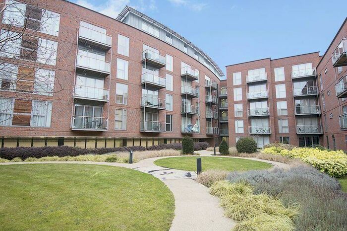 1 Bedroom Flat To Rent In The Heart, Walton-On-Thames, KT12