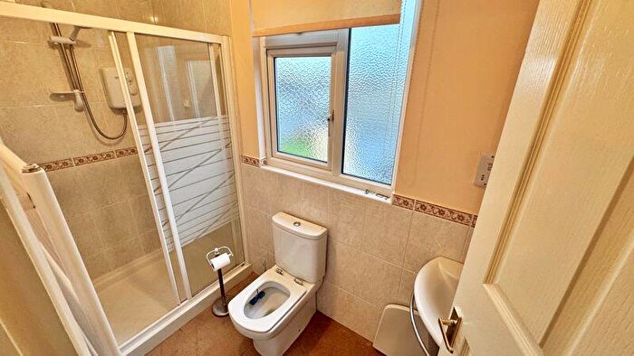 2 Bedroom Detached House For Sale In Hollywell Road, Lincoln, LN5