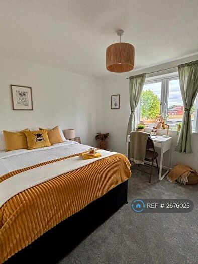 6 Bedroom Semi Detached House To Rent In Cabell Road, Guildford, GU2