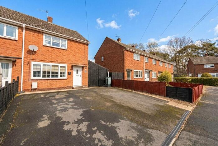 2 Bedroom End Of Terrace House For Sale In Sunningbrook Road, Tiverton, EX16