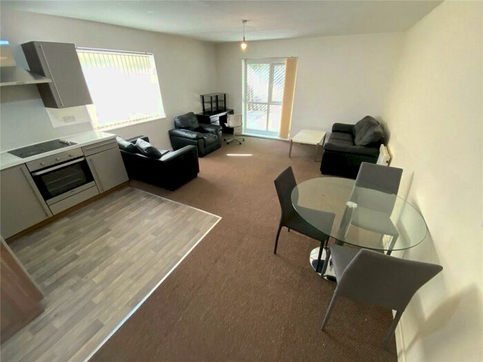 3 Bedroom Apartment To Rent In Wilbraham Court Two, Fallowfield, Manchester, M14