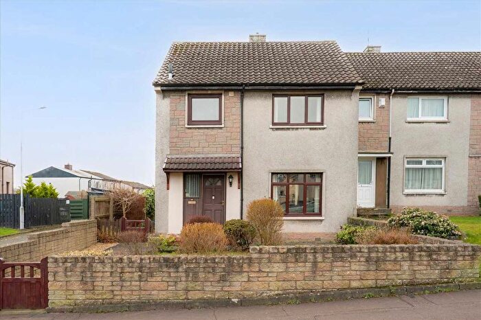 3 Bedroom End Terrace House For Sale In Primrose Avenue, Rosyth, KY11