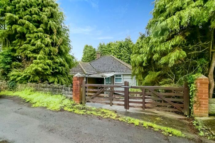 4 Bedroom Detached Bungalow For Sale In Flanders Road, Llantwit Major, CF61