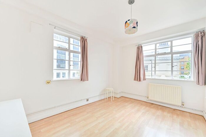Maisonette For Sale In Orsett Terrace, Bayswater, London, W2