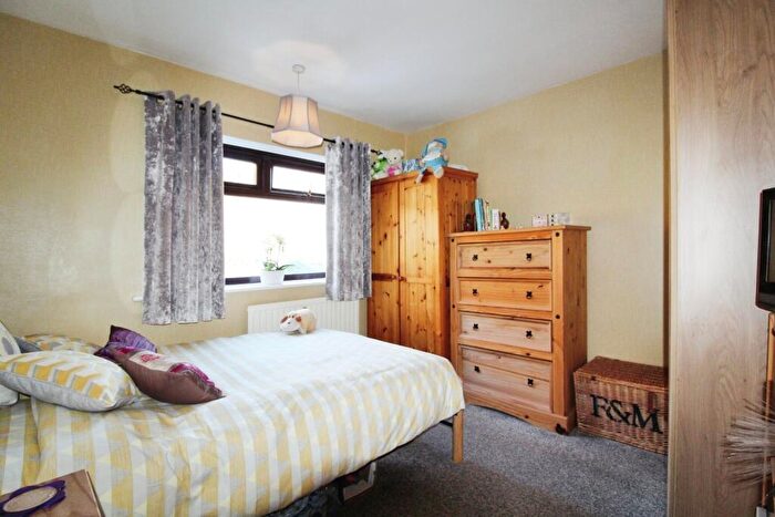 3 Bedroom Terraced House For Sale In Whitebridge Spur, Leeds, West Yorkshire, LS9