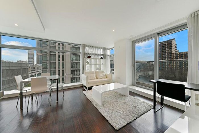1 Bedroom Flat To Rent In Pan Peninsula Square, Canary Wharf, London, E14