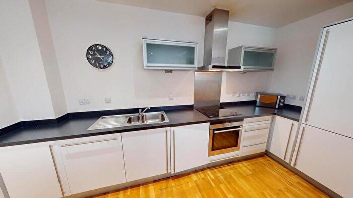 2 Bedroom Duplex To Rent In Rumford Place, Liverpool, L3