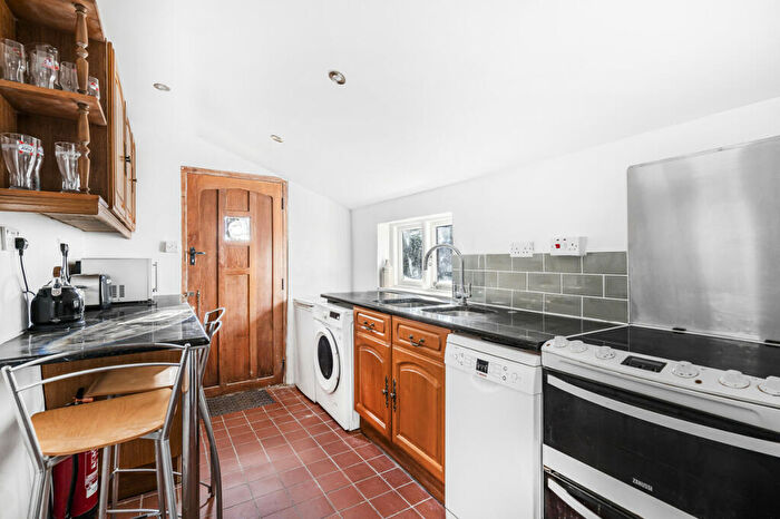 2 Bedroom Detached House For Sale In Main Street, Twyford, MK18