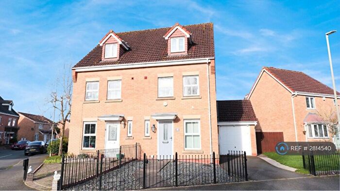 3 Bedroom Semi Detached House To Rent In Racemeadow Crescent, Dudley, DY2