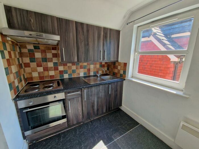 1 Bedroom Flat To Rent In Windsor Street, Luton, LU1
