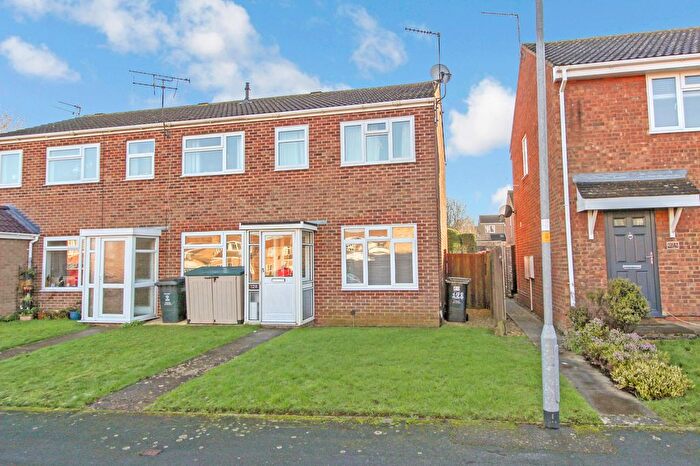 2 Bedroom End Of Terrace House To Rent In Ridge Nether Moor, Swindon, SN3