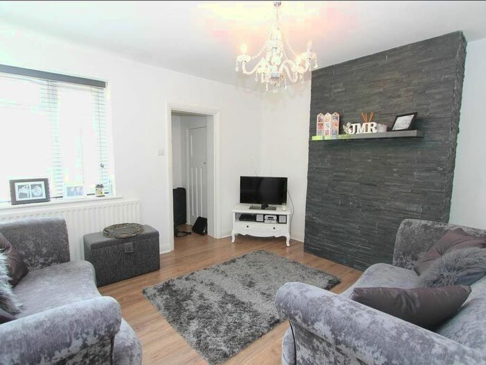 2 Bedroom Maisonette To Rent In Tudor Drive, Morden, SM4