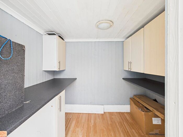 3 Bedroom Semi-Detached House For Sale In Whitehurst Street, Allenton, DE24