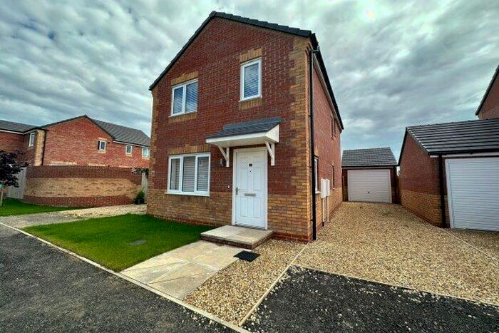 3 Bedroom Detached House To Rent In Henwood Close, Middlesbrough, TS5