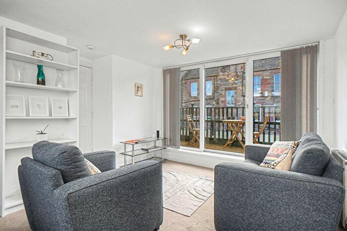 2 Bedroom Flat For Sale In / Trafalgar Lane, Leith, Edinburgh, EH6