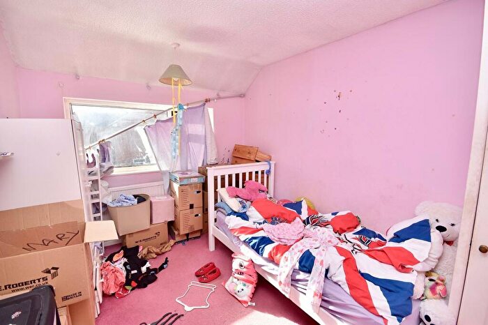 3 Bedroom Terraced House For Sale In Highfield Road, Leighton Buzzard, LU7