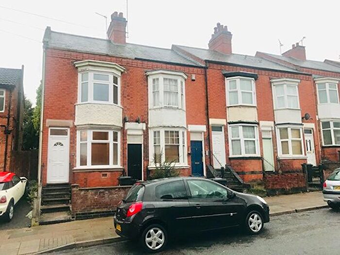 2 Bedroom End Of Terrace House To Rent In Duncan Road, Leicester, LE2