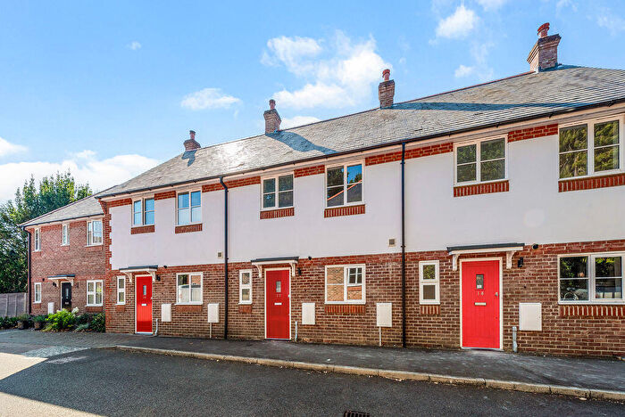 3 Bedroom House For Sale In Netherwood Close, Midhurst, GU29