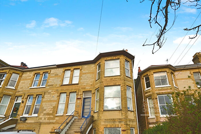 1 Bedroom Apartment To Rent In St Boniface Road, Ventnor, PO38