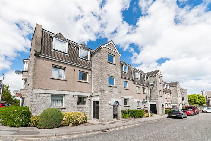 2 Bedroom Flat To Rent In Caroline Apartments, Forbes Street, Aberdeen, AB25
