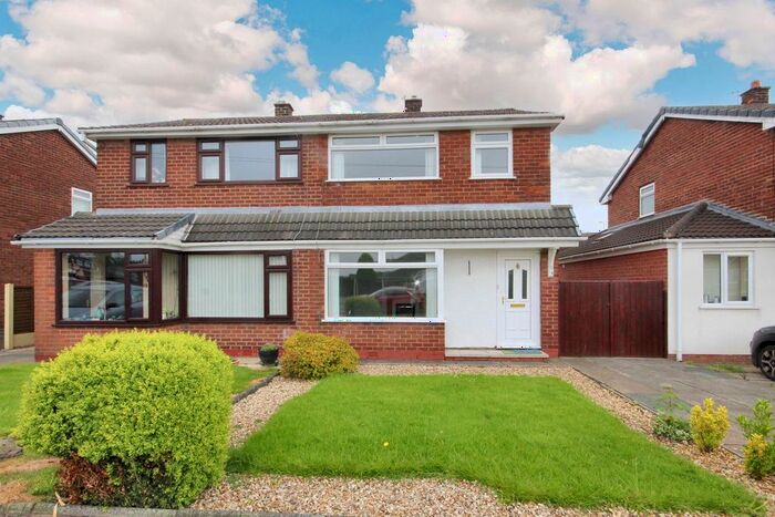 3 Bedroom Semi-Detached House To Rent In Tenbury Drive, Ashton-In-Makerfield, WN4