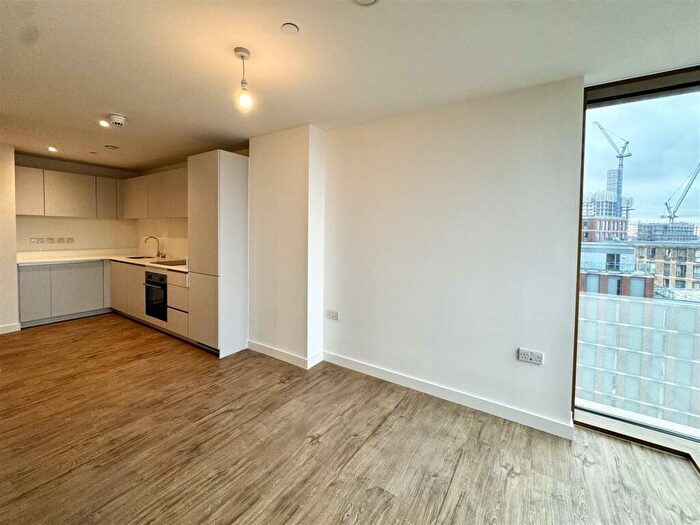 2 Bedroom Apartment To Rent In Essex Street, Birmingham, B5