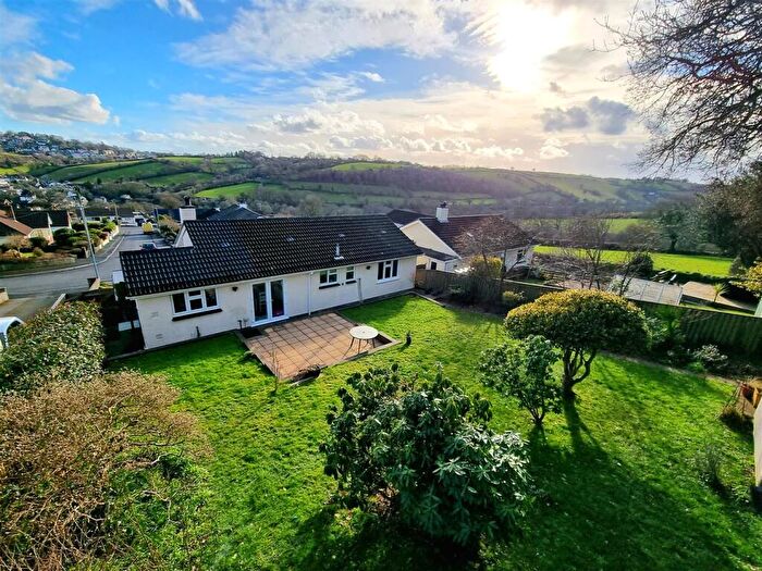 3 Bedroom Detached Bungalow For Sale In Hollies Road, Launceston, PL15