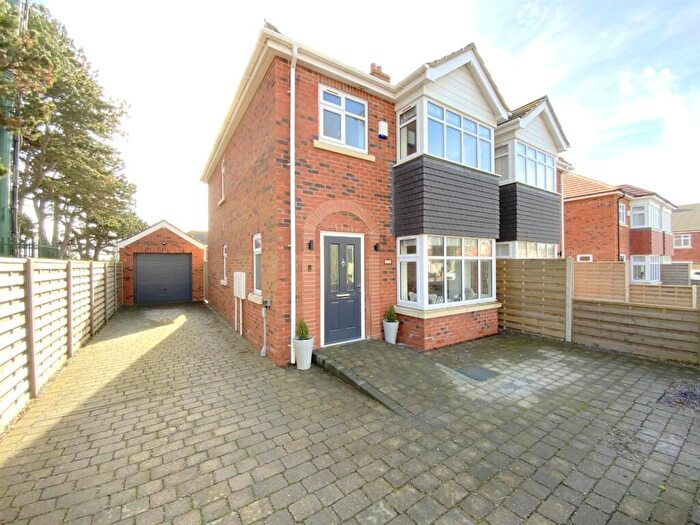3 Bedroom Semi-Detached House For Sale In Highgate, Cleethorpes, DN35
