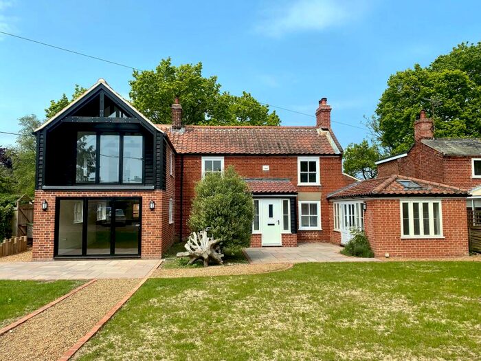 6 Bedroom House To Rent In Neatishead, NR12