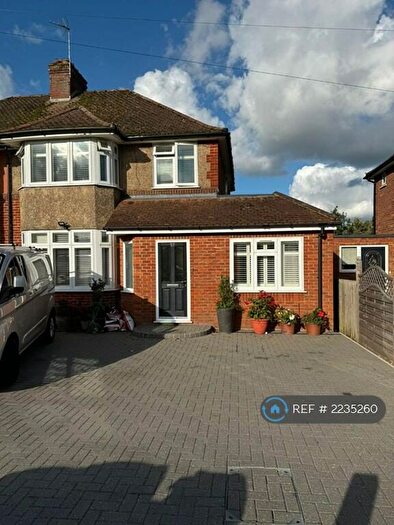 4 Bedroom Semi-Detached House To Rent In Turnfurlong, Aylesbury, HP21