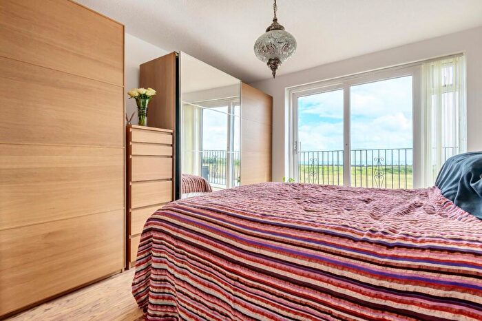 3 Bedroom End Of Terrace House For Sale In Brighton Road, Lancing, West Sussex, BN15