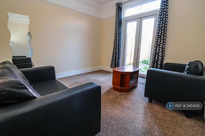 4 Bedroom Semi-Detached House To Rent In Devonshire Road, Southampton, SO15