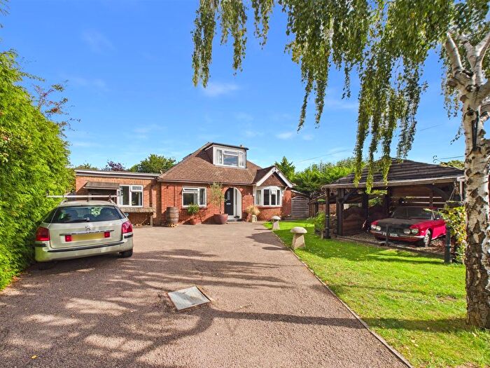 5 Bedroom Detached House For Sale In Brookfield Lane, Churchdown, Gloucester, GL3