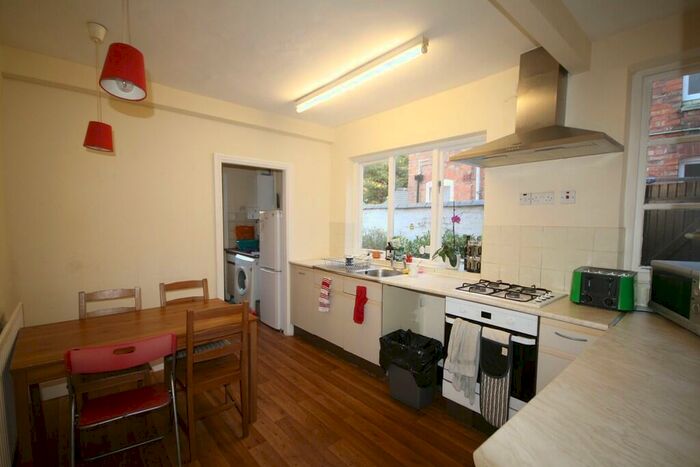 3 Bedroom End Of Terrace House To Rent In Briton Street, West End, Leicester, LE3