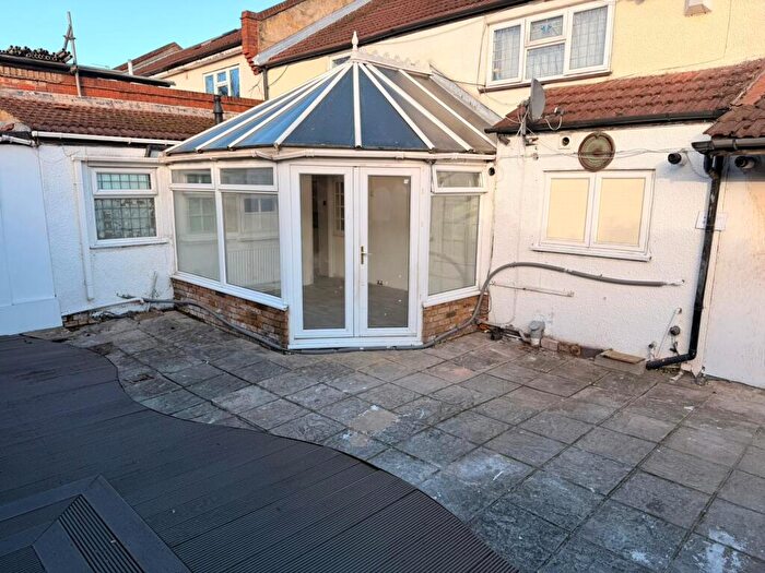 2 Bedroom Semi Detached House To Rent In Whalebone Lane, Dagenham, RM8