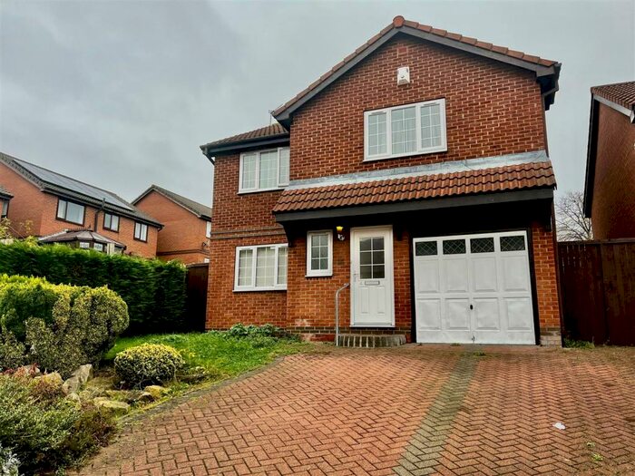 4 Bedroom Detached House To Rent In South Hill Road, Gateshead, NE8