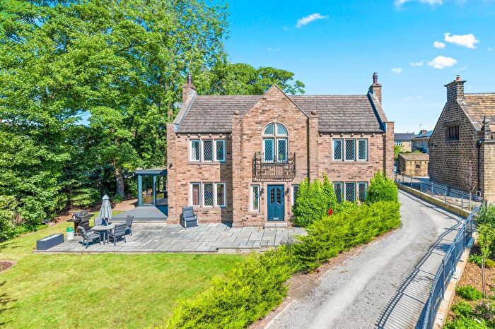 5 Bedroom Detached House For Sale In Huntsmans Close, Bingley, BD16