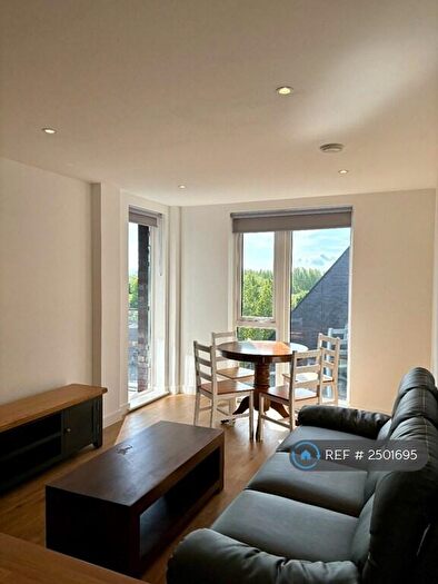 2 Bedroom Flat To Rent In Every St, Manchester, M4