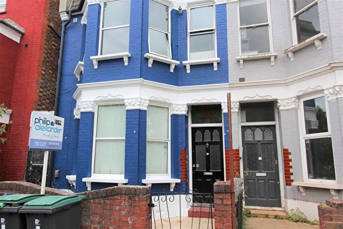 2 Bedroom Flat To Rent In Hampden Road, Hornsey, N8