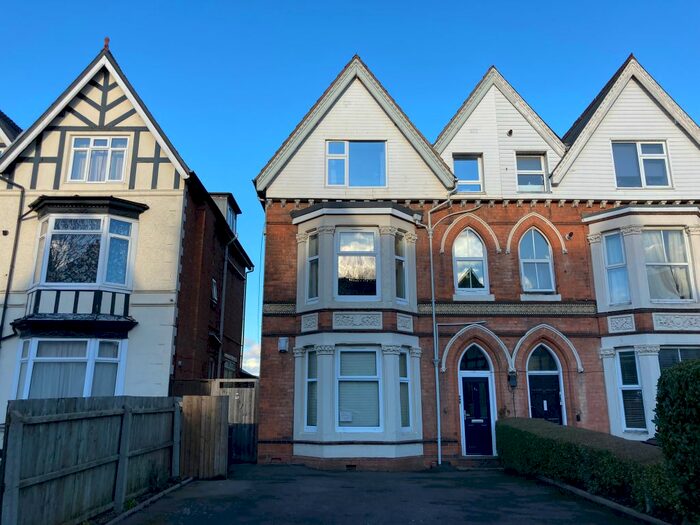 2 Bedroom Flat To Rent In Forest Road, Moseley B13