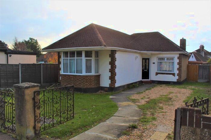 2 Bedroom Detached Bungalow To Rent In Eastwood Road North, Leigh-On-Sea, SS9
