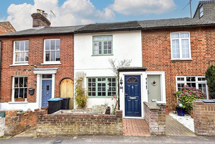 2 Bedroom Cottage For Sale In Holliday Street, Berkhamsted, HP4