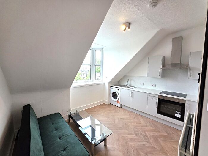 1 Bedroom Flat To Rent In Union Grove, City Centre, Aberdeen, AB10