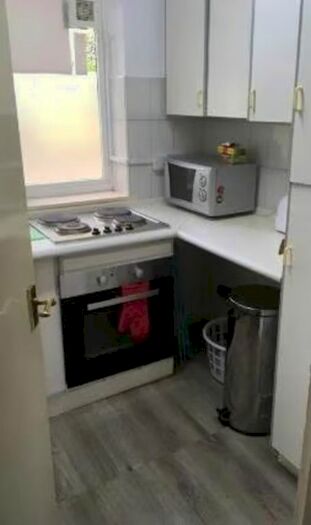 1 Bedroom Flat To Rent In Flat, Lerwick House, Usk Road, London, SW11