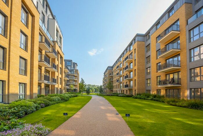 1 Bedroom Flat To Rent In Pinewood Gardens, Teddington, TW11