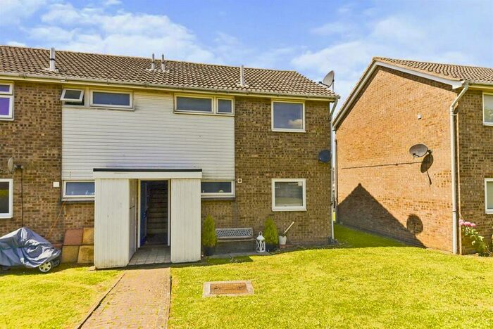 1 Bedroom Apartment To Rent In Keble Court, Stamford, PE9
