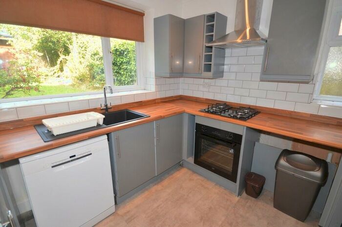 6 Bedroom Detached House To Rent In Heathwood Road, BH9