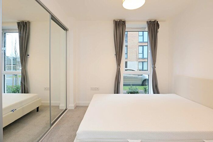 2 Bedroom Flat For Sale In Flat, Cunningham Square, Portobello, Edinburgh, EH15